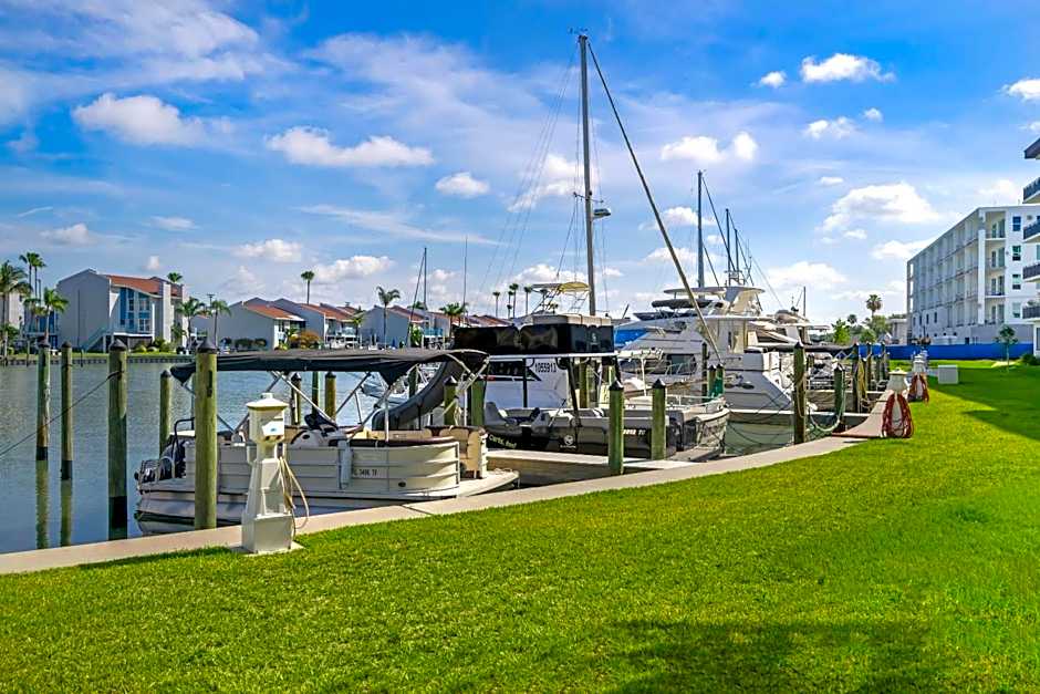 Cambria Hotel St Petersburg-Madeira Beach Marina
