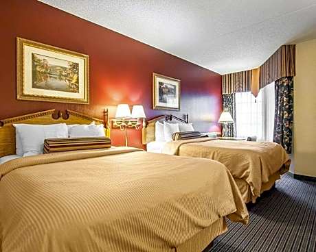 2 Queen Beds, Non-Smoking, Accessible
