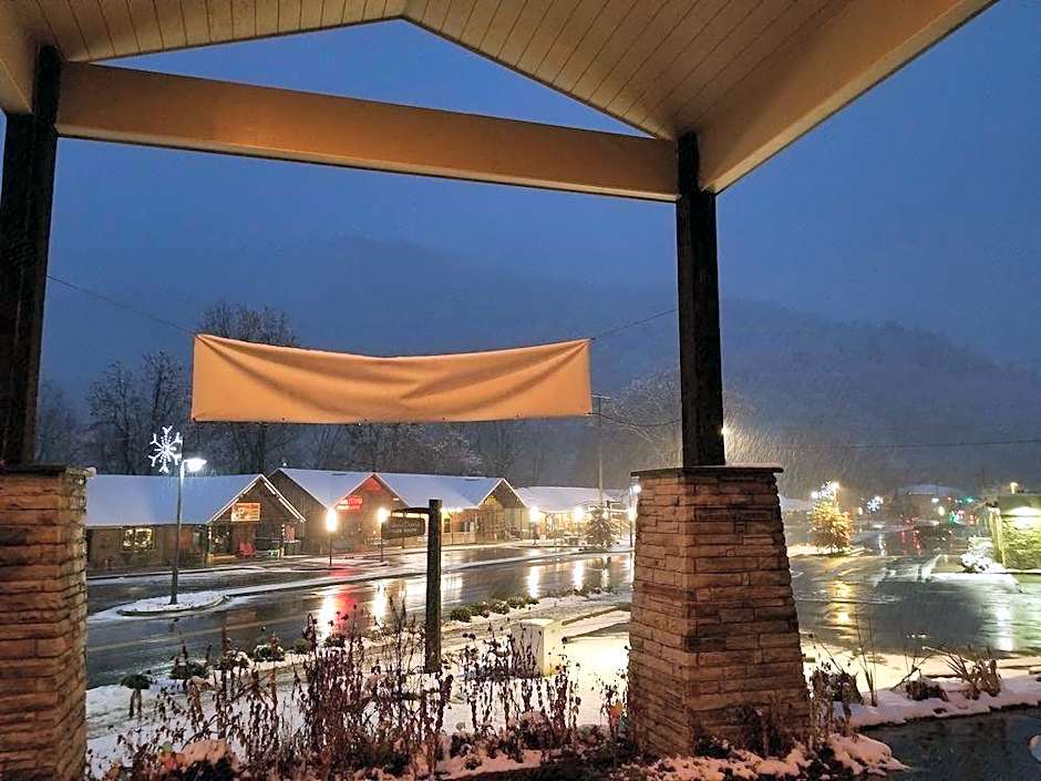 Rolling Hills Lodge