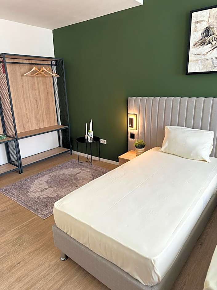 Hotel Charlton