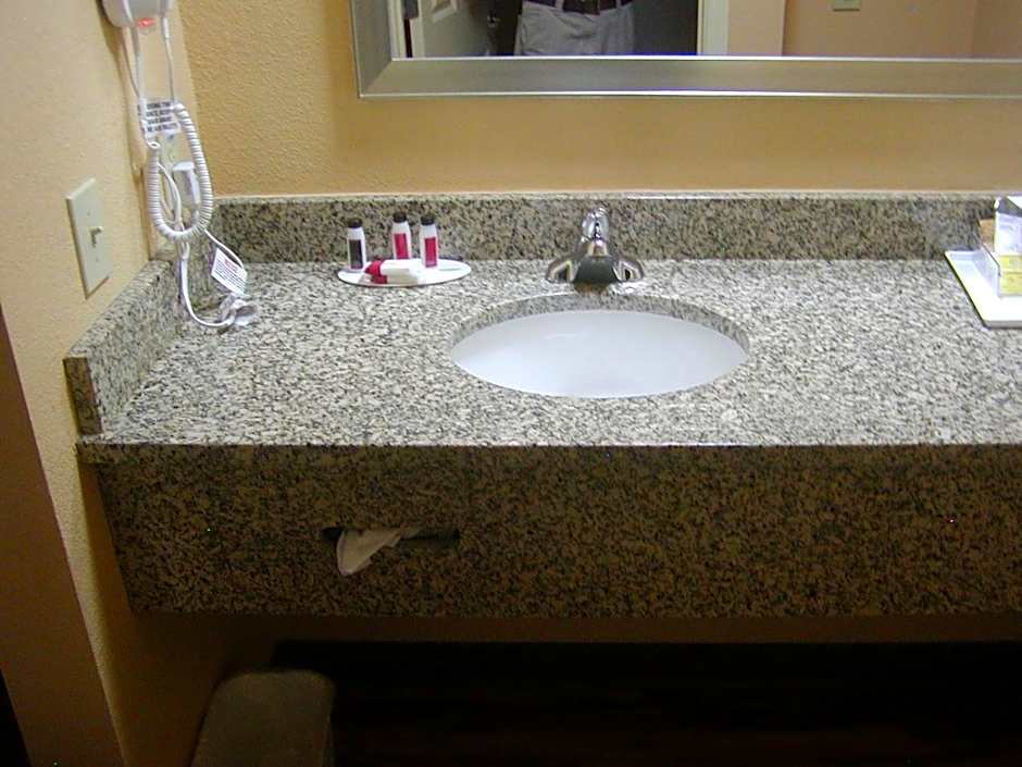 Days Inn by Wyndham Marietta White Water