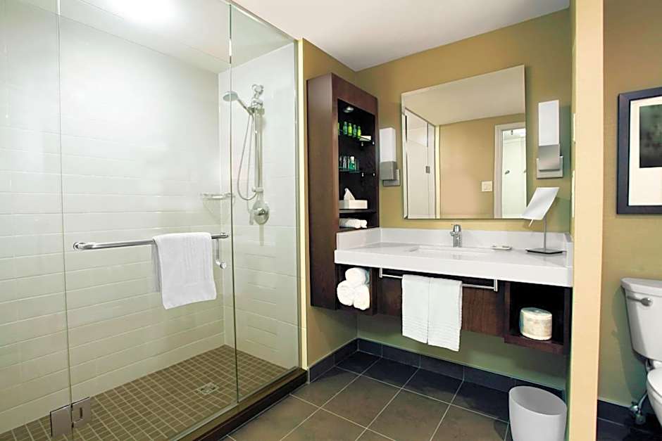 Delta Hotels by Marriott London Armouries