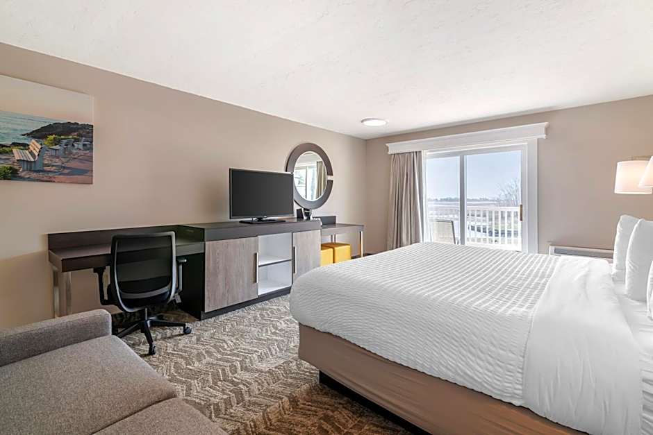 Ogunquit River Inn & Suites