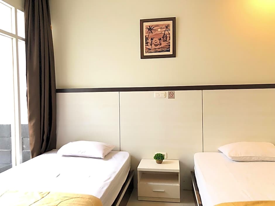 RedDooz Plus At Ininnawa Homestay Syariah Palu