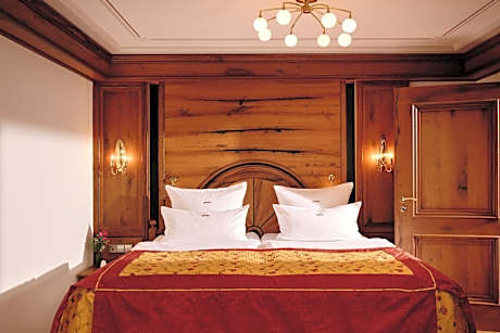 Suite Type 1 - with Valley View