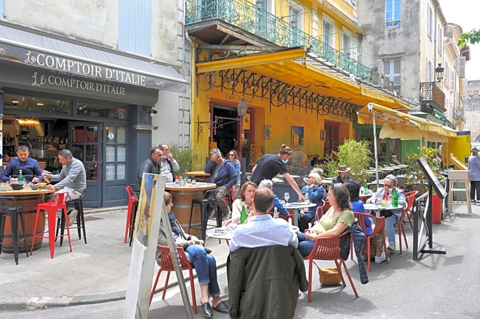 Loft Apartment , La Terrasse Centre Ville d'Arles,