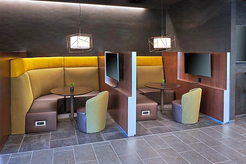 Courtyard by Marriott Petoskey