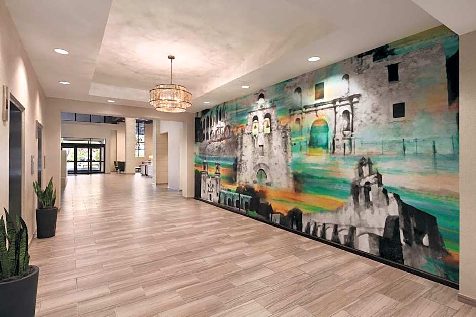 Embassy Suites By Hilton San Antonio Brooks Hotel - Spa