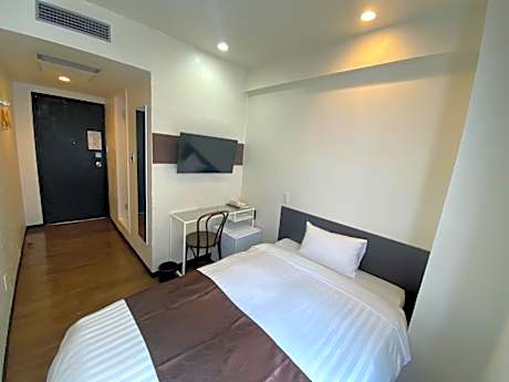 Single Room - Non-Smoking