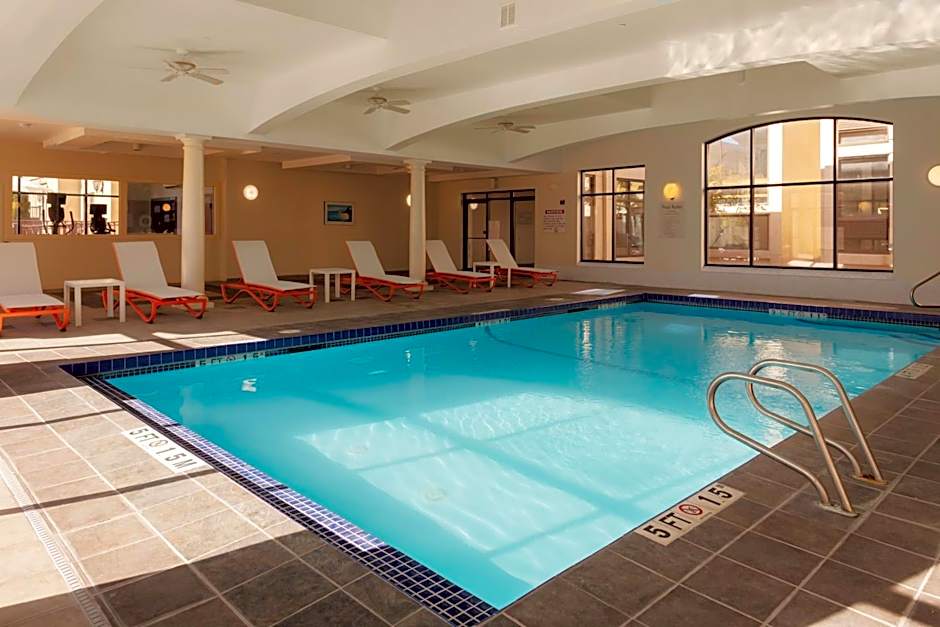Holiday Inn Boston - Dedham Hotel & Conference Center By IHG