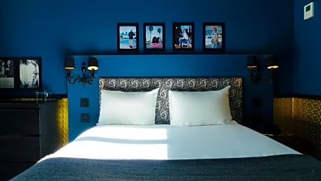 Hotel Noir