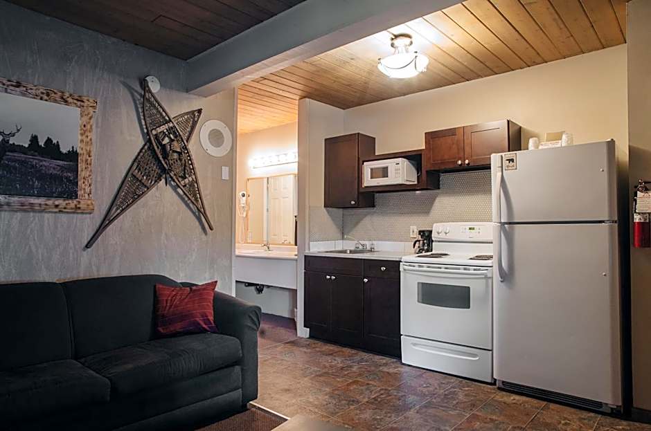 Canadas Best Value Inn and Suites Fernie