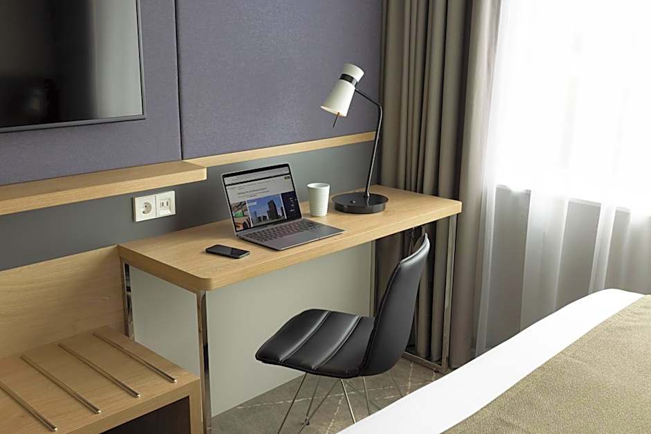 Holiday Inn Eindhoven Airport By IHG