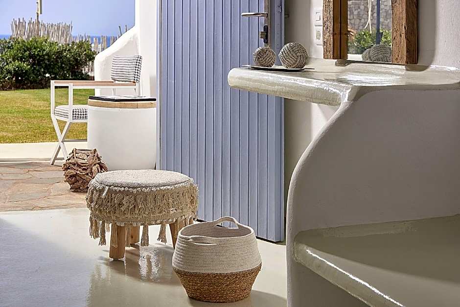 Artemis Deluxe Rooms