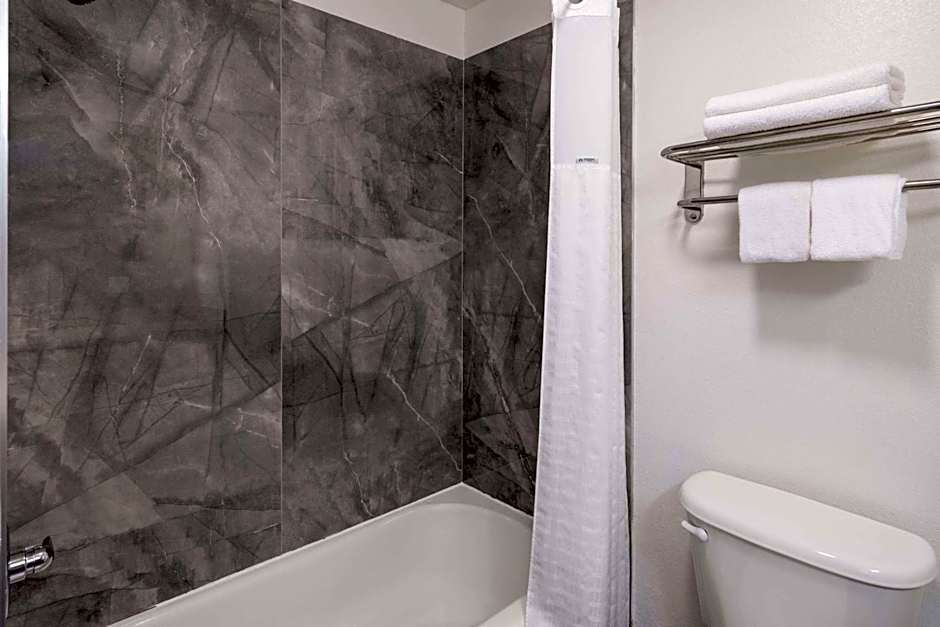 Ramada by Wyndham Locust Grove