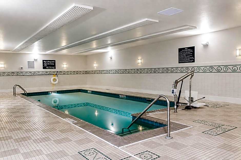 Hampton Inn & Suites Chicago/St. Charles