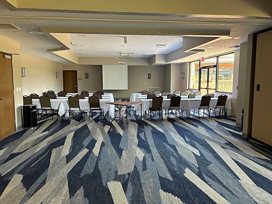 Comfort Inn & Suites Near Lake Guntersville