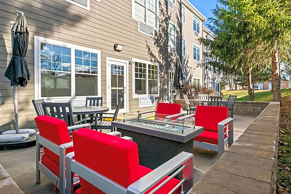 Country Inn & Suites by Radisson, Red Wing, MN