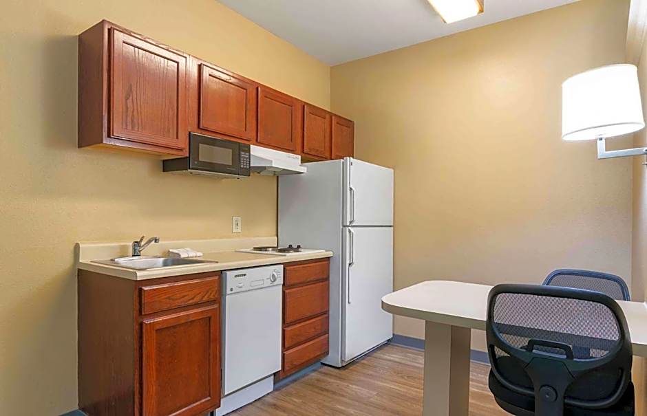 Extended Stay America Suites - Kansas City - Overland Park - Metcalf Ave