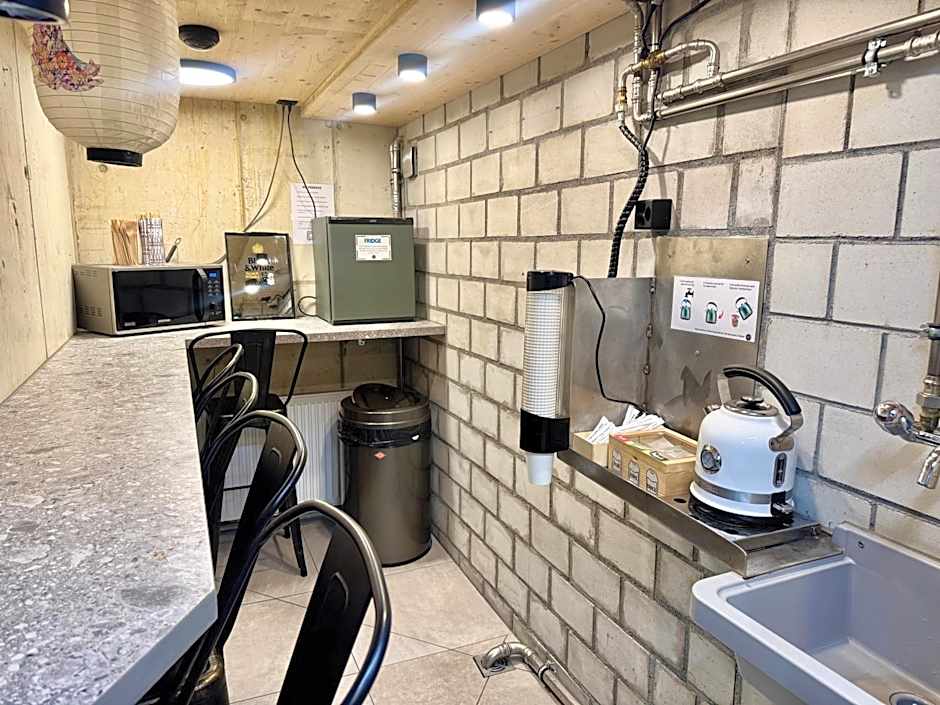 Peaky Riders Self Check-in Hotel