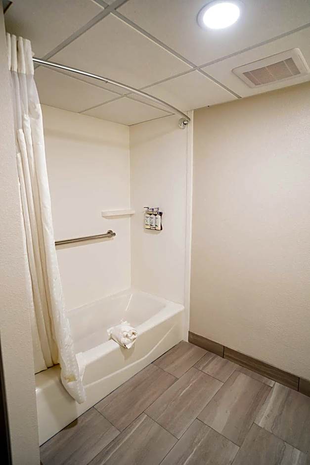 Holiday Inn Express Hotel & Suites Knoxville-North-I-75 Exit 112 By IHG