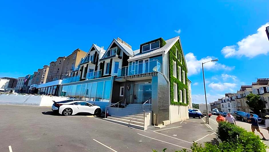 OYO Newquay Beach Hotel