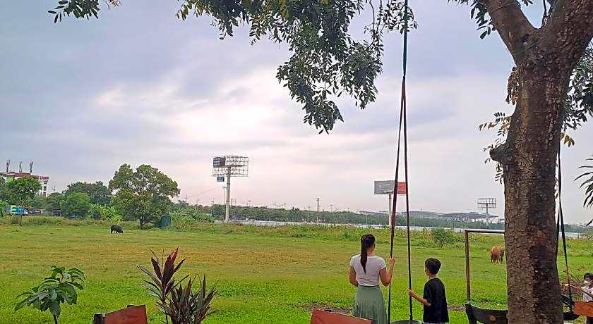 Family Transit Hotel