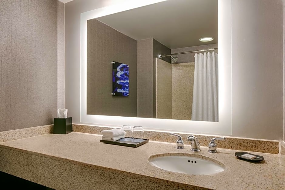 Sheraton Overland Park Hotel At The Convention Center