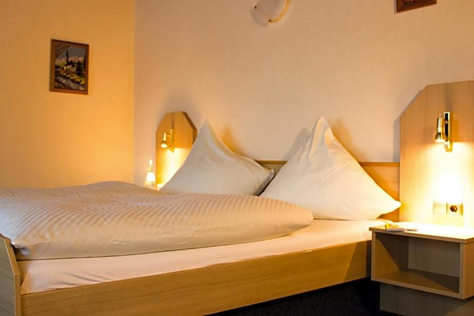 Hotel Restaurant Zur Neroburg