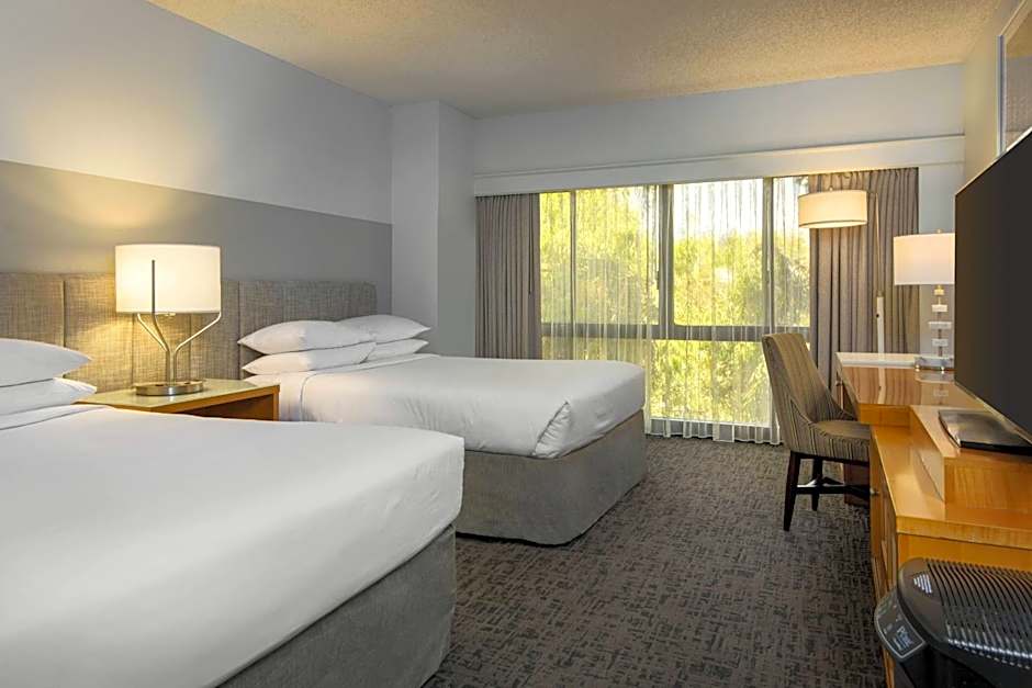 Renaissance Palm Springs Hotel