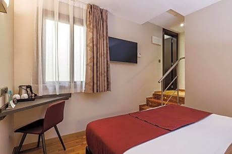 Small Double Room Ground floor