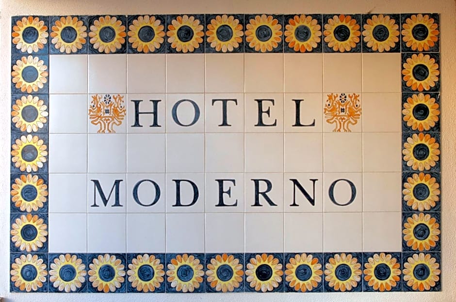 Hotel Moderno