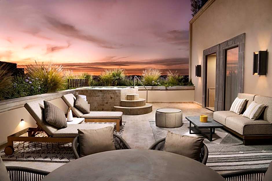 NUMU Boutique Hotel, The Unbound Collection by Hyatt