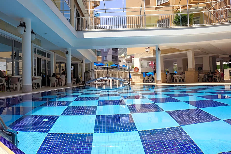 Tac Premier Hotel & Spa