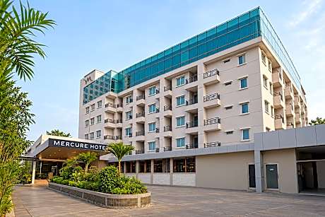 Hotel Santika Mega City - Bekasi
