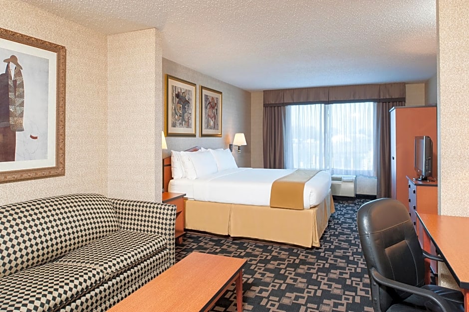 Holiday Inn Express Hotel & Suites Greenwood By IHG