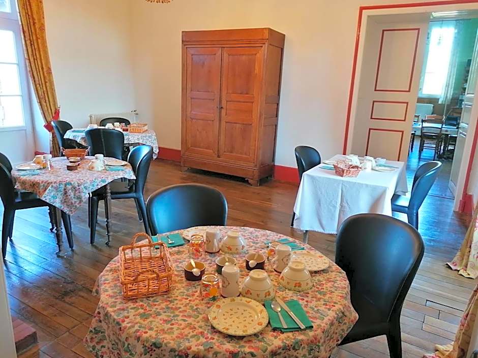 CHATEAU DE CHAVANNES