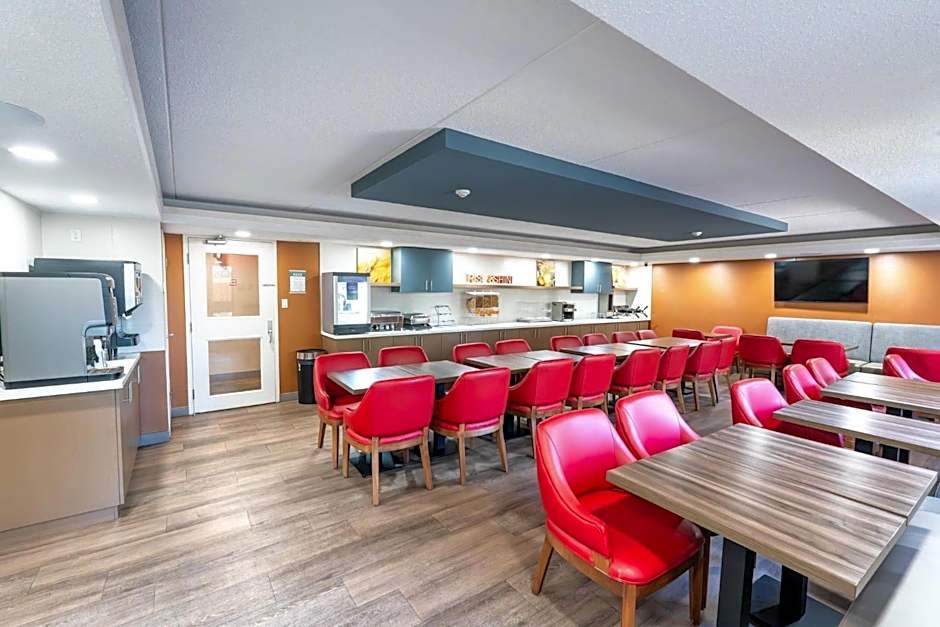Comfort Suites