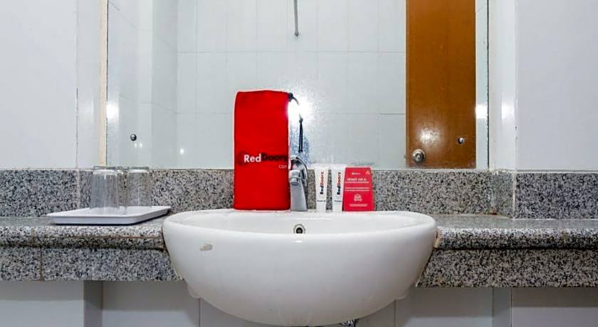 RedDoorz near Simpang Dago 2