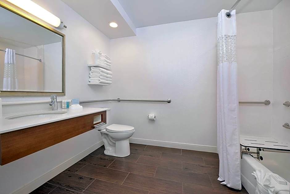 Hampton Inn Martinsburg