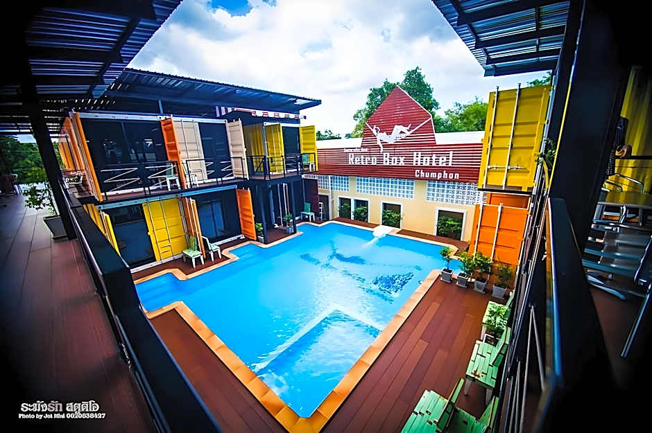 Retro Box Hotel
