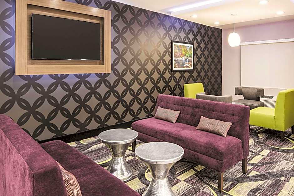 La Quinta Inn & Suites by Wyndham Milledgeville