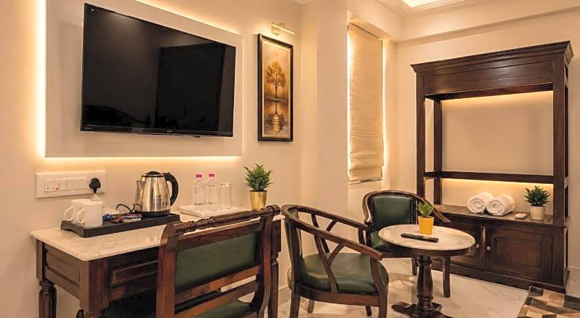 Hotel Sugandh Retreat