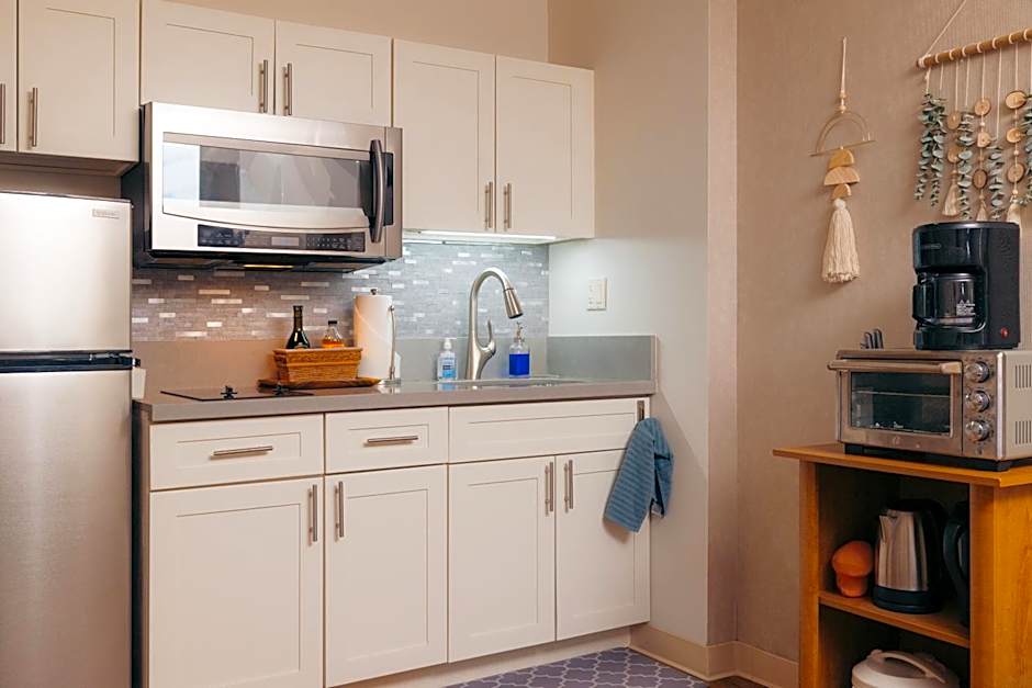 Bishop Suites @ Executive Centre