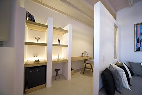 Master suite with Plunge Pool