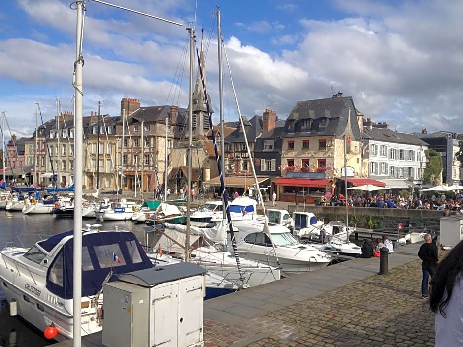 La Maison de Pierre et Valérie Ste Catherine Honfleur