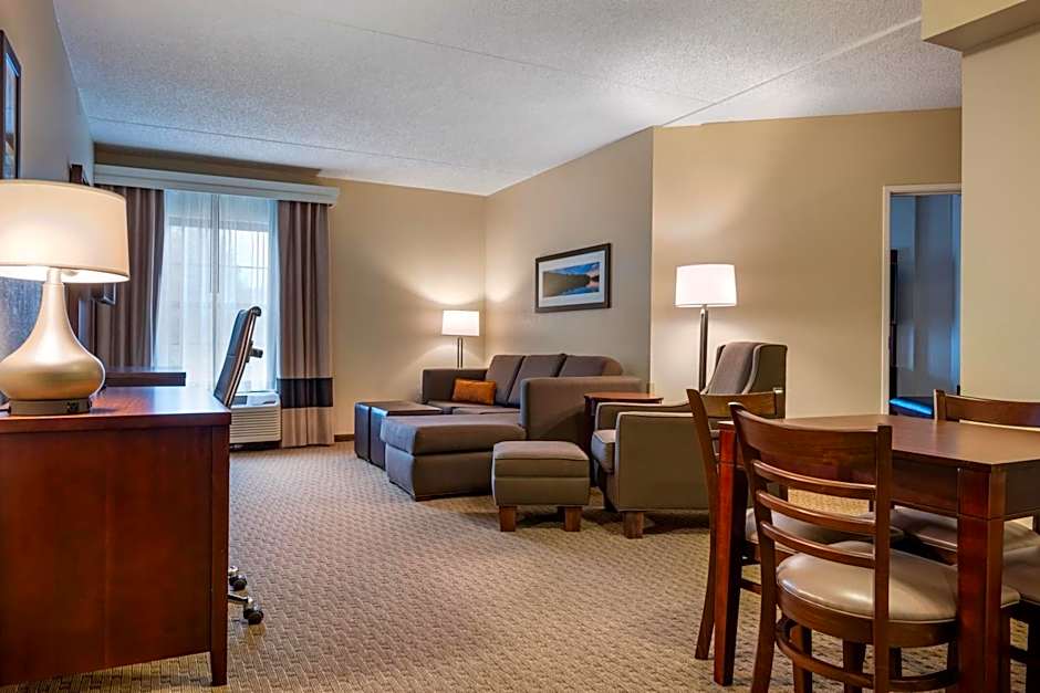 Comfort Suites State College near Penn State