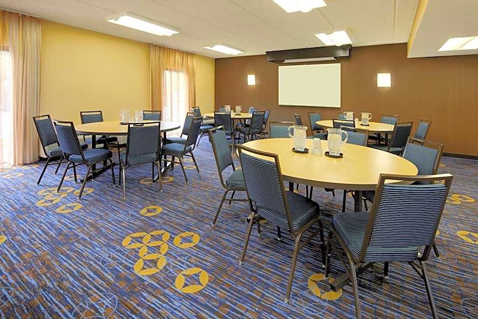 Courtyard by Marriott Atlanta Marietta/I-75 North