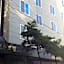 New Grand Hotel