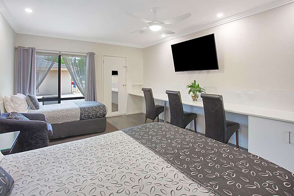 Comfort Inn May Park